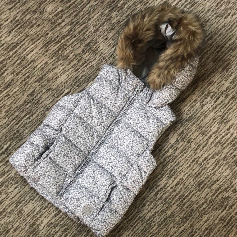 Gap Primaloft Puffer Vest size L 10